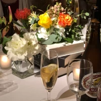 各テーブルの装花です。