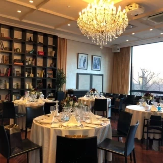 披露宴会場