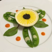 見た目も鮮やかな前菜です。
