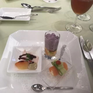 前菜3種類を選ぶ感じ