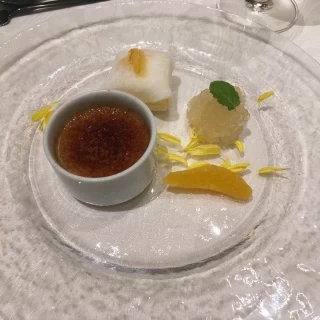 どのお料理も盛り付けが大変綺麗で印象に残りました。