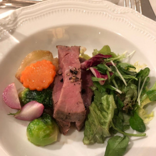 メインの肉料理