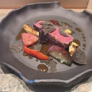トリュフがふんだんに使われているお肉料理