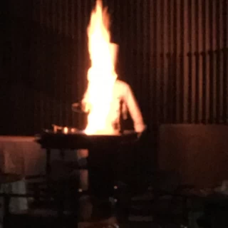 料理演出 ステーキ ファイヤー