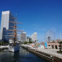 みなとみらいとホテル外観。