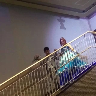 大階段素敵すぎる！