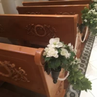 プラン内にあるチャペルの装花