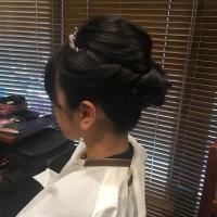 髪型