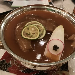 うりはフカヒレの姿煮です