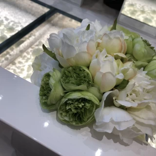 チャペルのお花が可愛かったです。