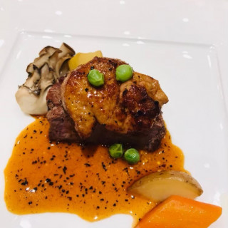 下は牛肉
上はフォアグラ