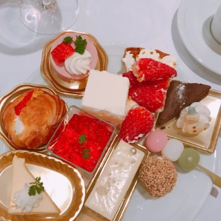 デザートビュッフェ