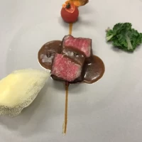 試食