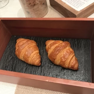 名物のクロワッサン。本当においしいです。
