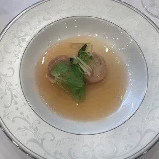お皿まで温めてあり、とても美味しくいただけます。