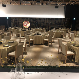 お庭から再入場できる会場