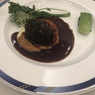 メイン