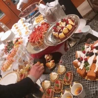 結婚式本番で実際のケーキブュッフェです。