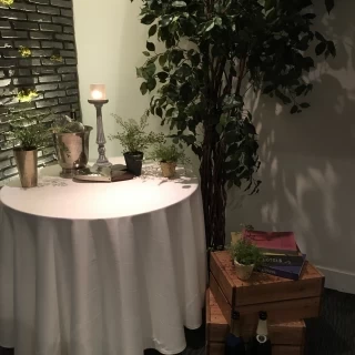 ソファサイドの装飾例