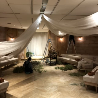チャペル。飾り付け中