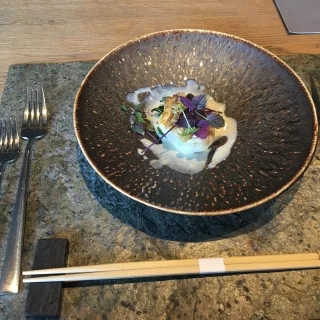 鱗がパリパリで忘れられない食感でした。