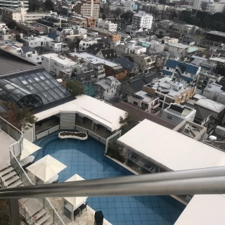 チャペルからの披露宴会場までの階段の眺め