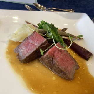 メイン