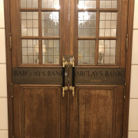 イギリスの銀行で実際使用されていた扉