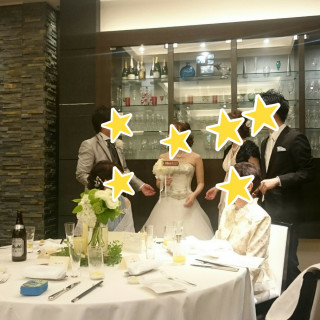 家族席は円卓でした