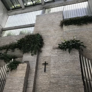 石のチャペルが素敵です！