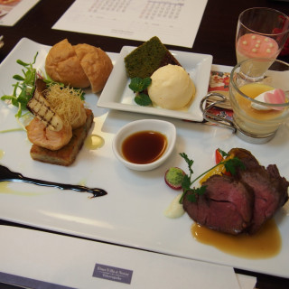 試食