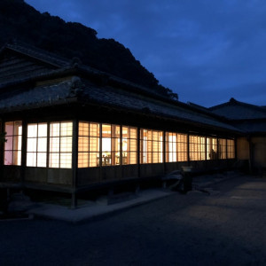 「姫の間」のある御殿の外観(夜
)|523080さんの文化財指定庭園 名勝 仙巌園の写真(718305)
