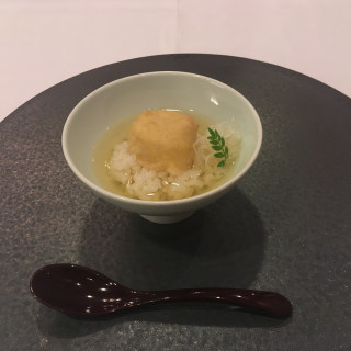 最後にほっこりと出汁茶漬け。とてもおいしかったです。