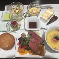 ワンプレートでまんべんなく試食できました。