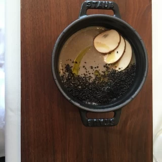 シイタケを使ったスープで、キノコ風味がとても素晴らしかったで