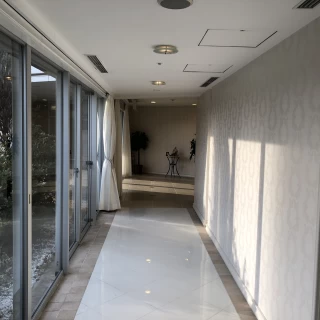 ガーデンチャペルへの道