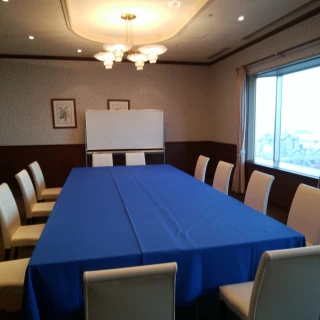 少人数用の一番小さい披露宴会場。大きい会場よりかなり安い。
