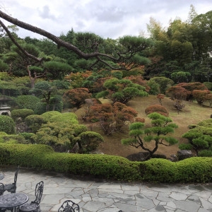 庭園です。手前の石畳でガーデン挙式が行えます|523674さんの旧松本邸(西日本工業倶楽部)の写真(722318)
