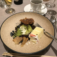 生ケーキとその他のデザート。こちらも秋を感じました。