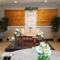 メインテーブルではなく、小さい机をいくつか飾って頂きました