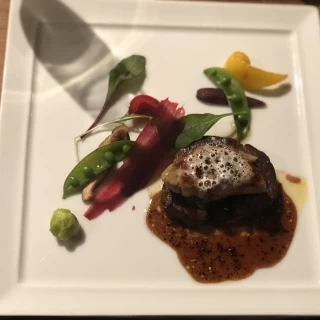 牛フィレ肉のロッシーニが特に美味しかったです