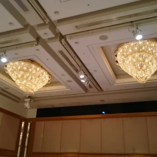 シャンデリア