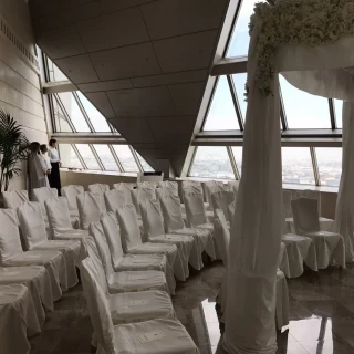 高層階挙式会場の左側