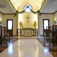 少人数挙式には助かるサイズ感のチャペル