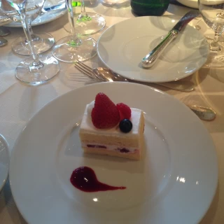 ウェディングケーキ