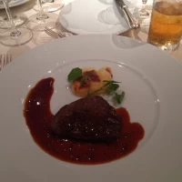 お肉料理