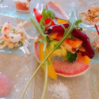 スタートの前菜。野菜がとても美味しかった。