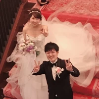 大階段で写真撮影
