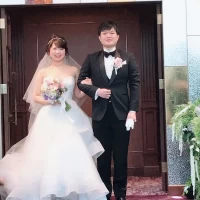 披露宴入場