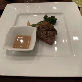 国産牛フィレ肉の網焼き